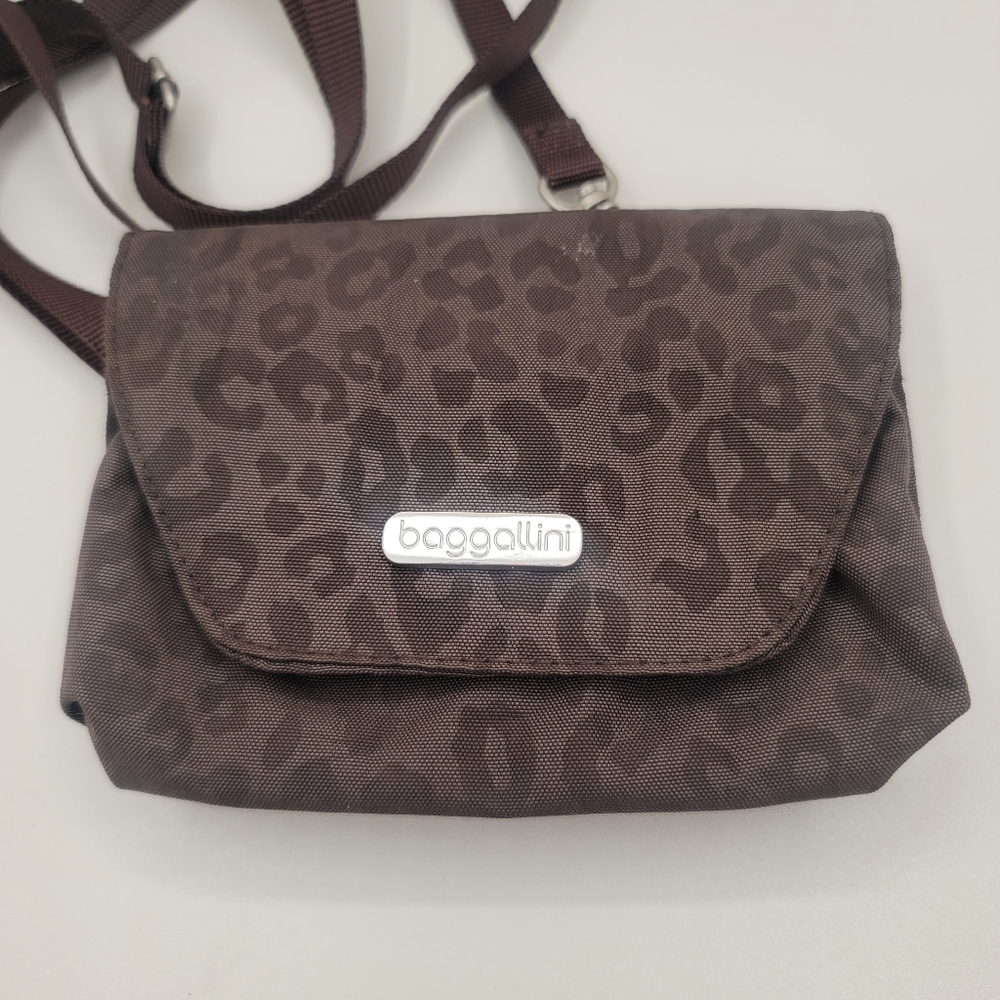 Baggalini Super Cute Brown with Leopard Print Bag Shoulder Crossbody Waist